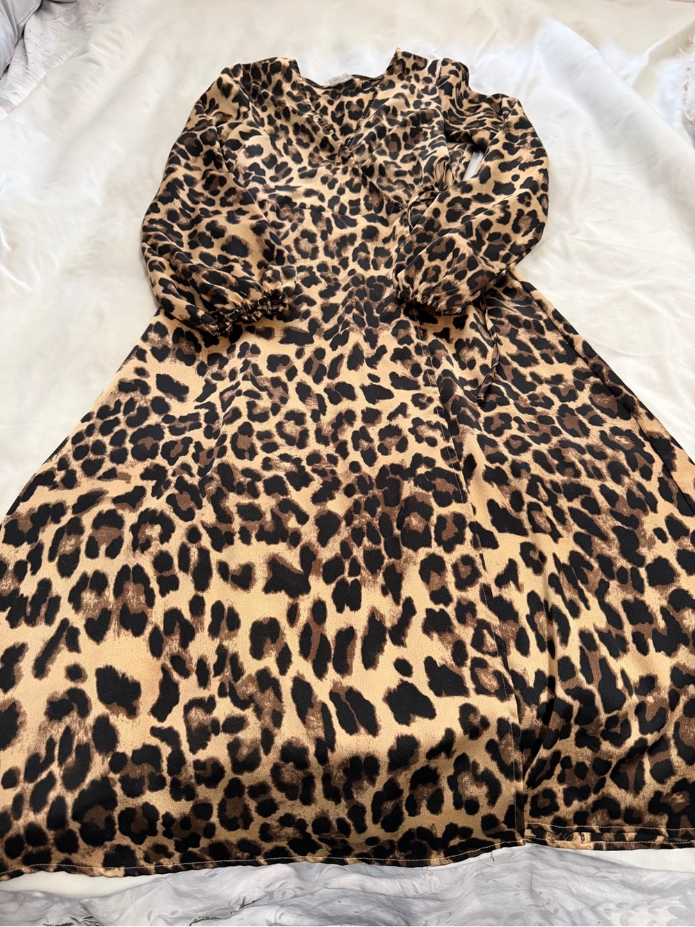 Cotton Candy LA Leopard Print Long Sleeve Wrap Midi Dress Women’s M